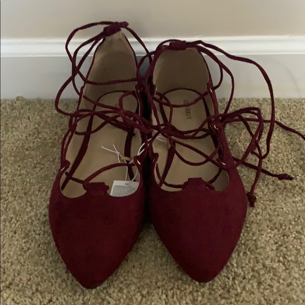 Lace flats